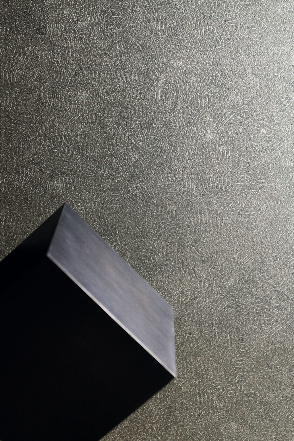 amb-living-ceramics-noon-darkgrey-01-det-hr-1-1024×1536